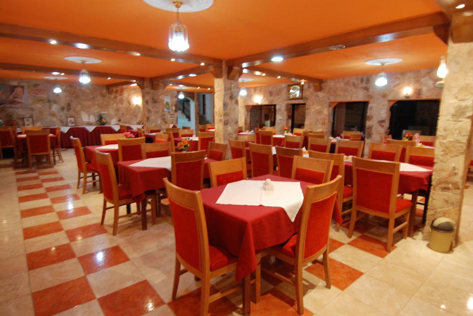 Al Rashid Hotel Wadi Musa Buitenkant foto