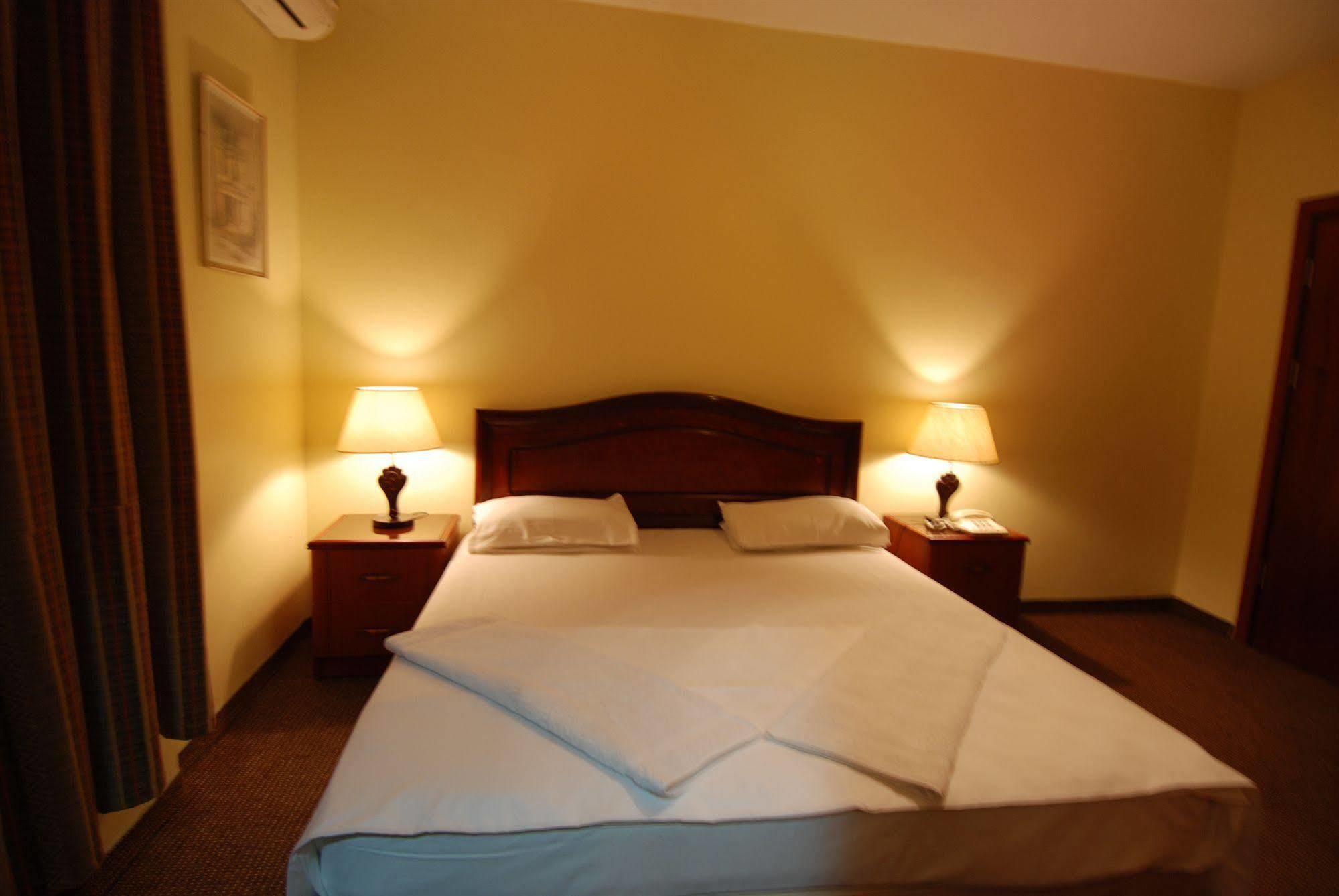 Al Rashid Hotel Wadi Musa Buitenkant foto